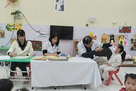 KHÁM SỨC KHỎE CHO HỌC SINH NĂM HỌC 2025-2026